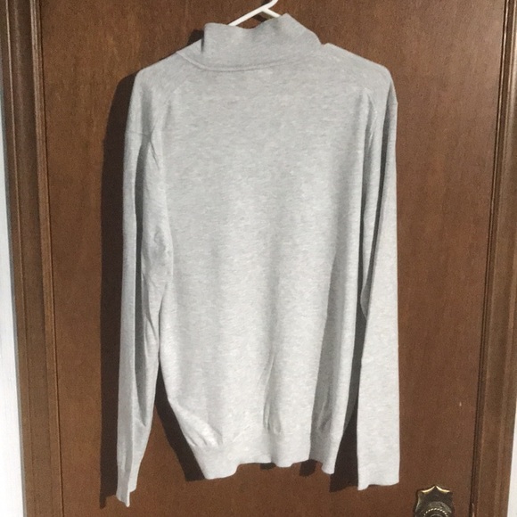 Grey Shirt - Threads - Picture 4 of 4